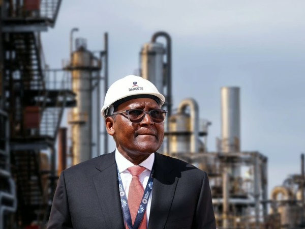 Nigeria : la raffinerie Dangote booste sa production avec la réforme des droits d’importation